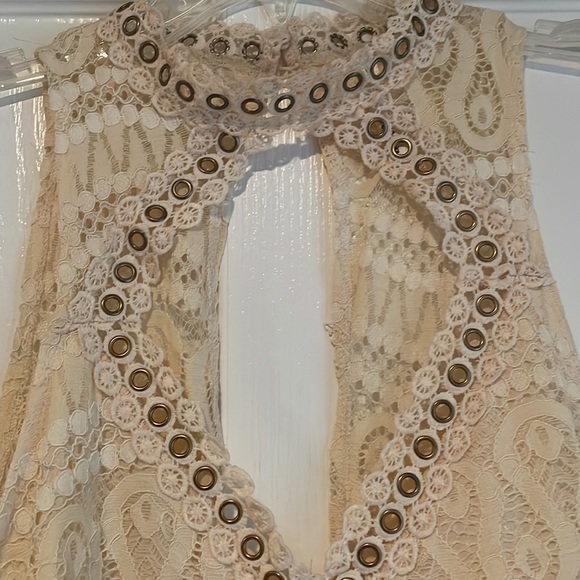 Gorgeous Indikah Cream Lace/ Metal Dress 12 - Picture 4 of 11